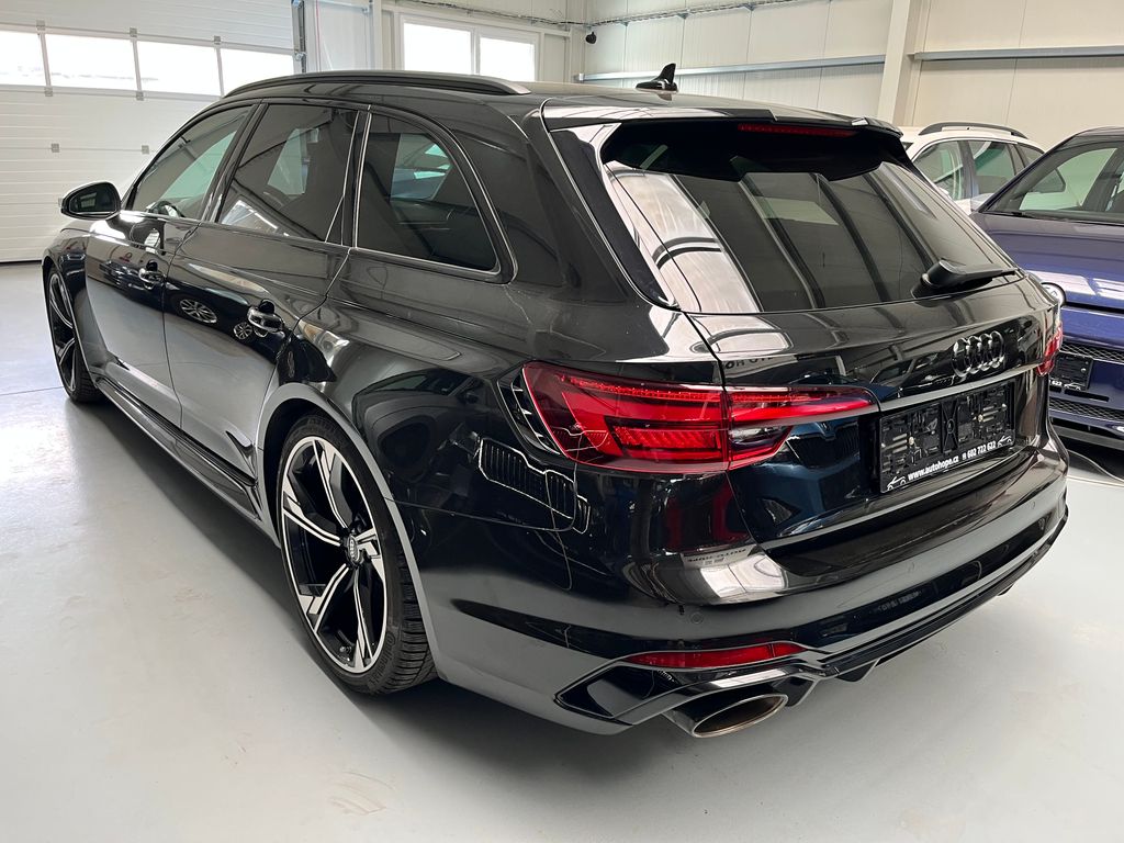 Audi RS4