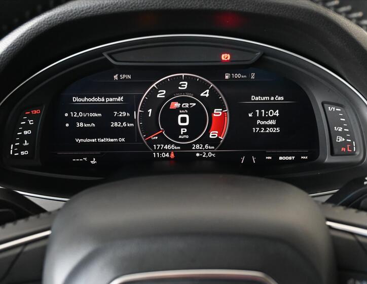 Audi SQ7 14