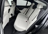 BMW i5 7