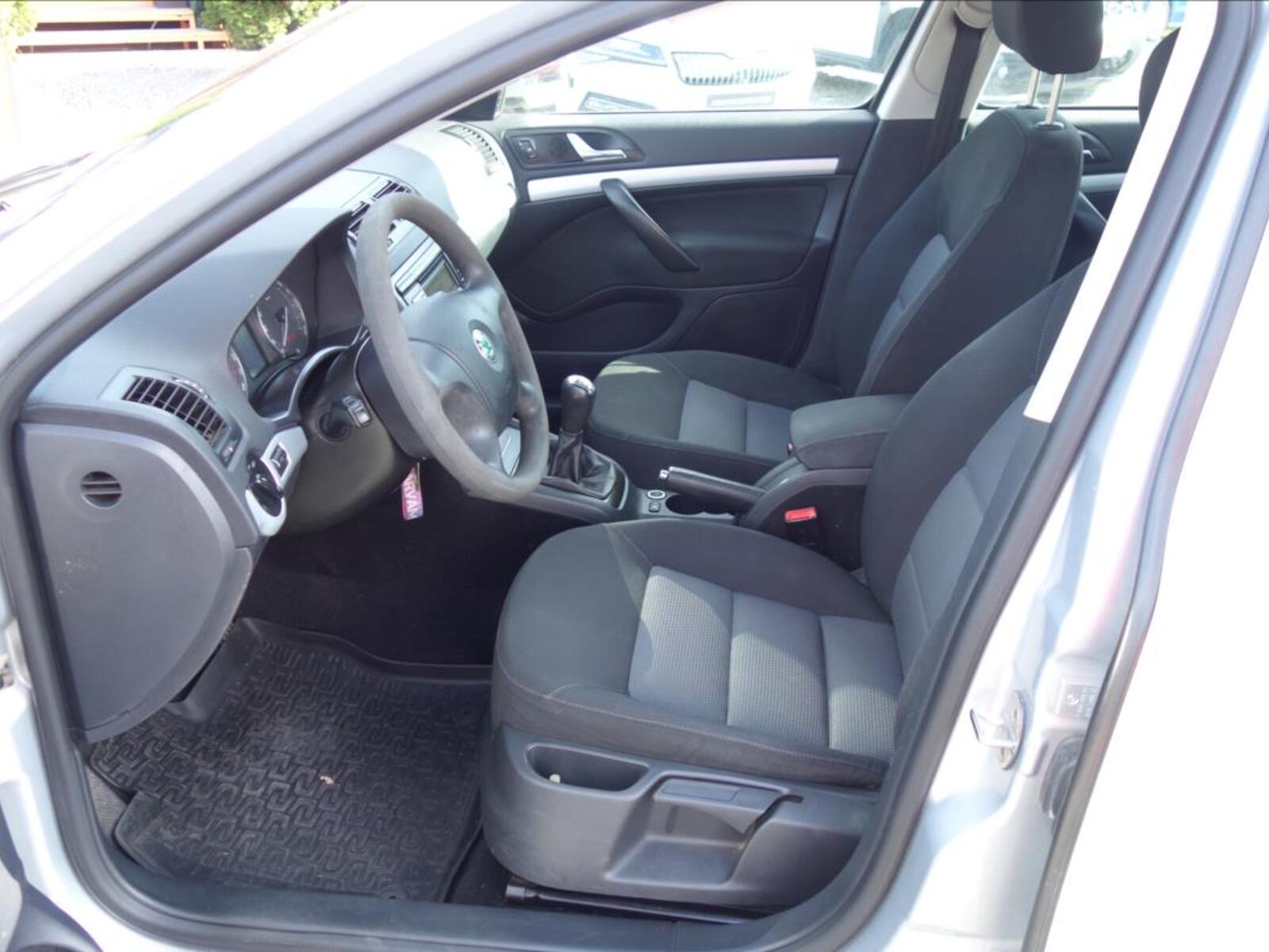 Škoda Octavia 10