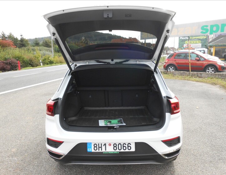 Volkswagen T-Roc 9