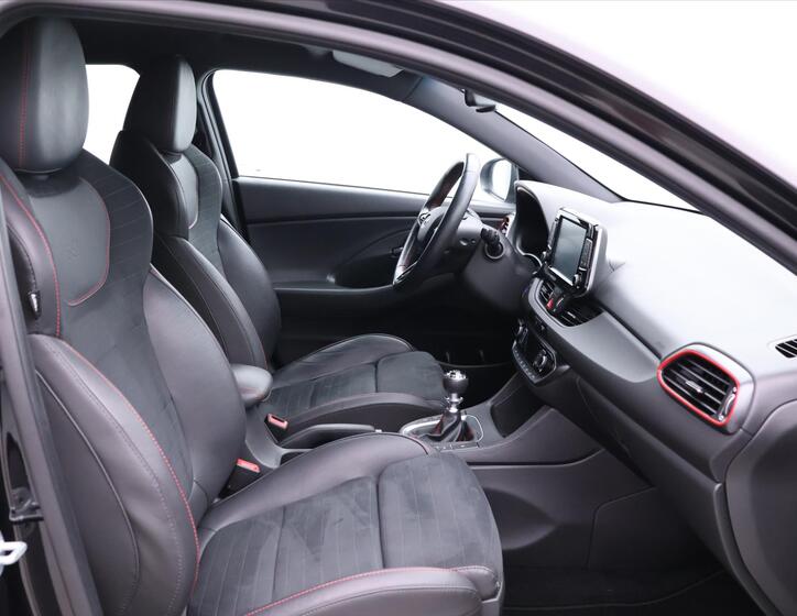 Hyundai i30 14