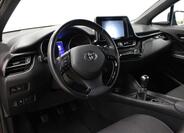 Toyota C-HR 10
