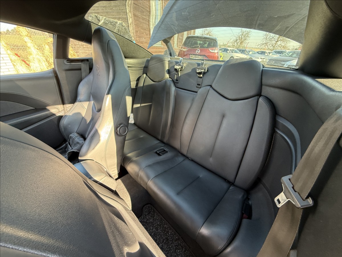 Peugeot RCZ
