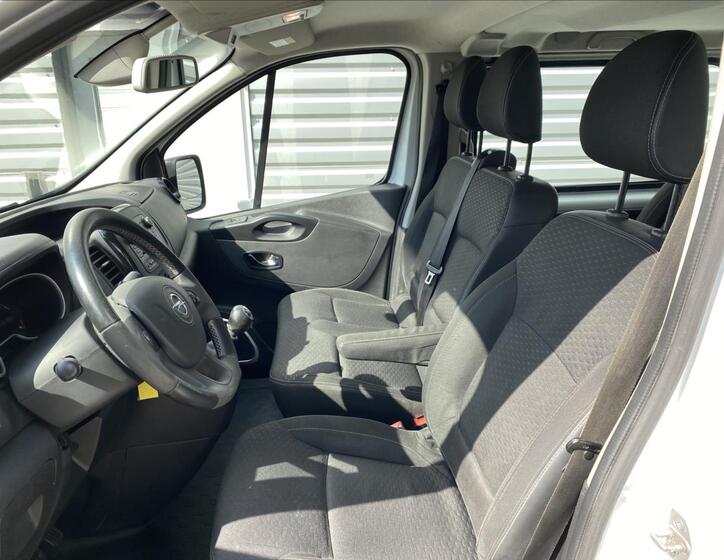 Opel Vivaro 5
