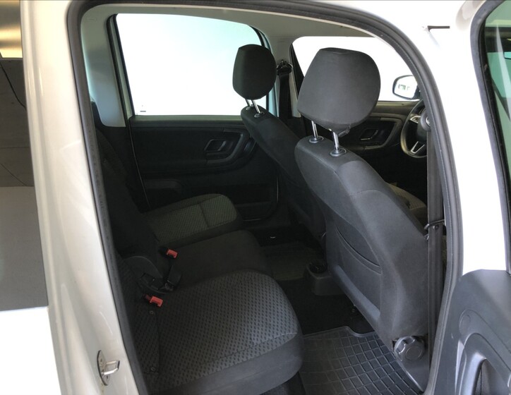 Škoda Roomster 11