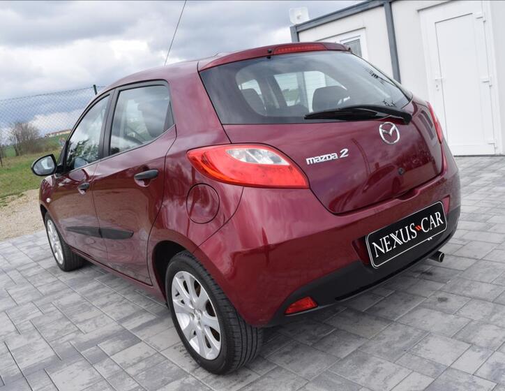 Mazda 2 7
