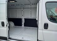 Toyota ProAce 9