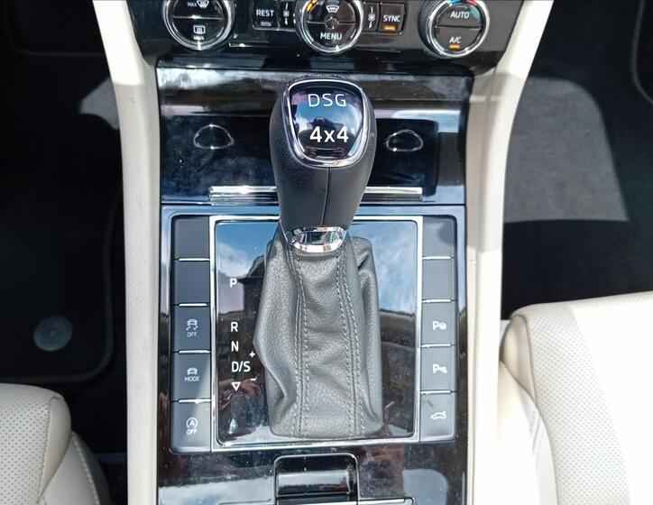 Škoda Superb 31
