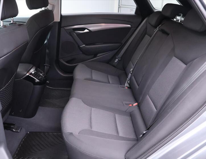 Hyundai i40 14