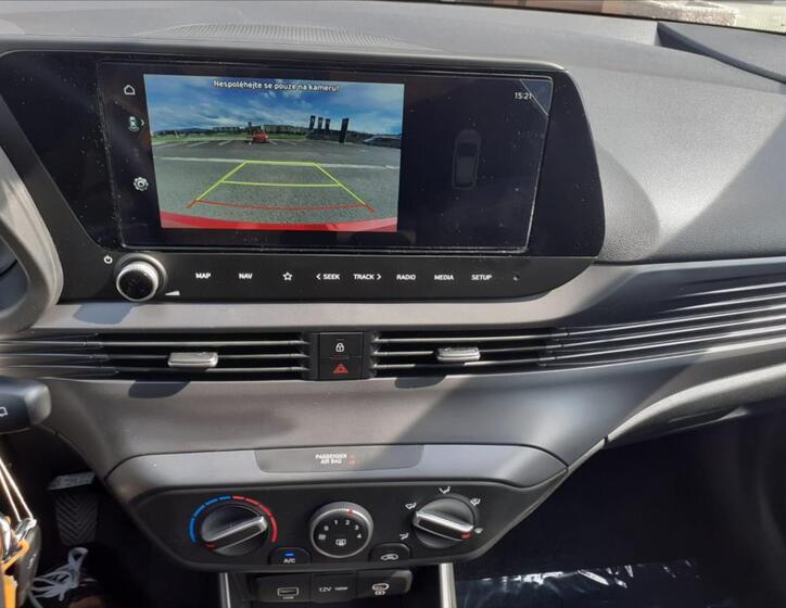 Hyundai i20 9