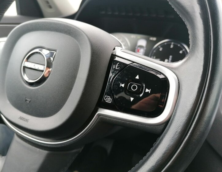 Volvo XC90 21