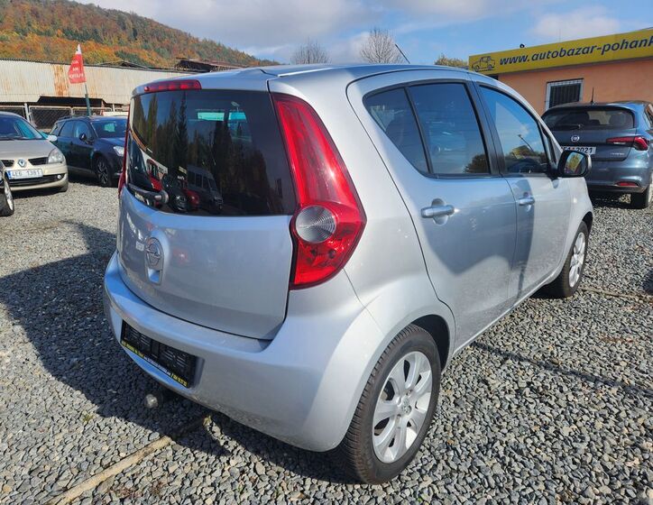Opel Agila 9