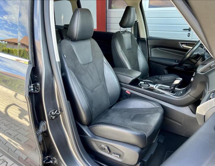 Ford Galaxy 22