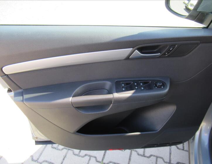 Volkswagen Sharan 19