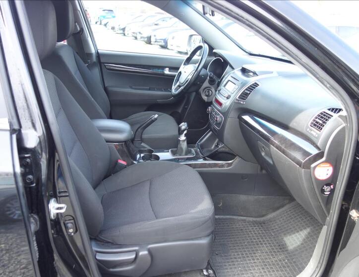 KIA Sorento 11