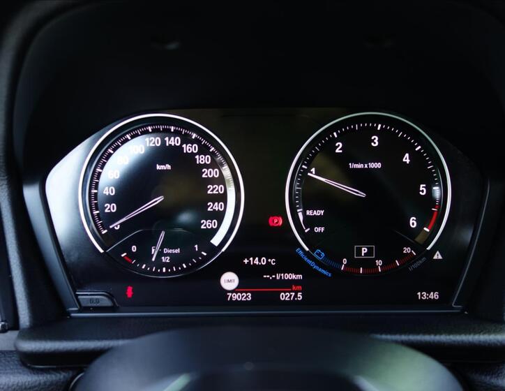 BMW Řada 2 18