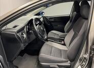 Toyota Auris 8