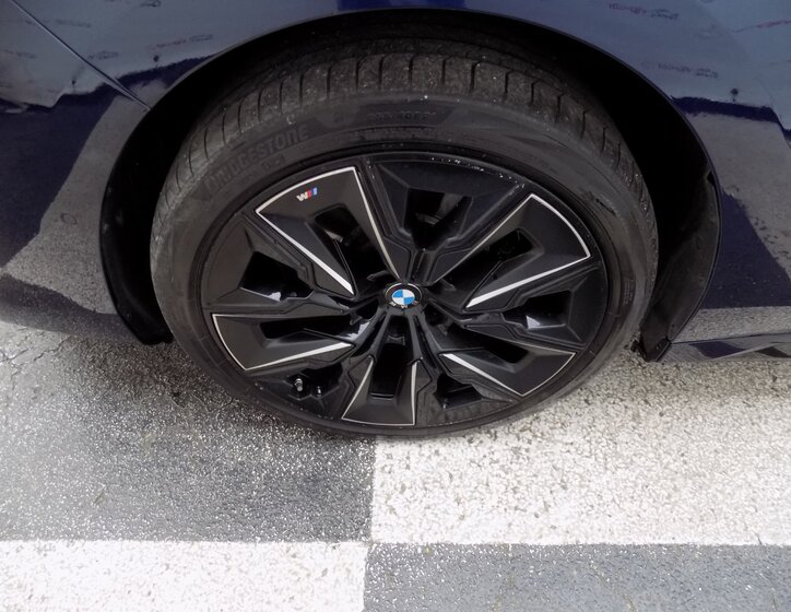 BMW Řada 7 49