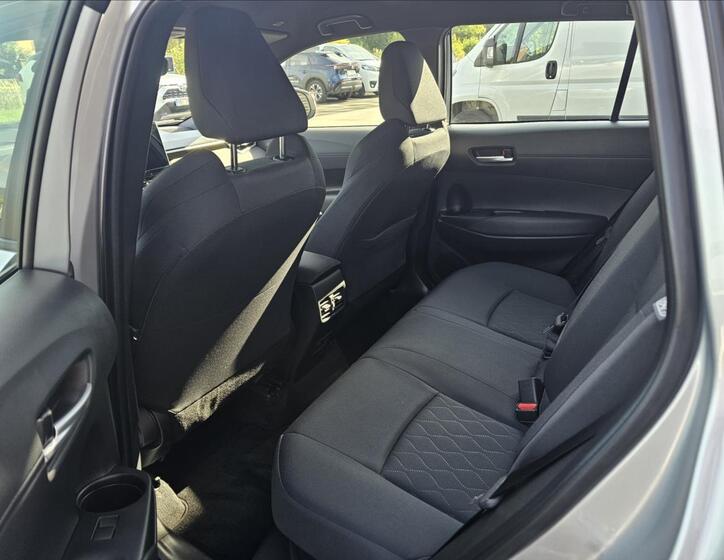 Toyota Corolla Cross 11