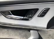 Audi SQ8 23