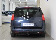 Peugeot 5008 4
