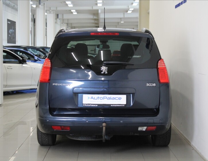 Peugeot 5008 4