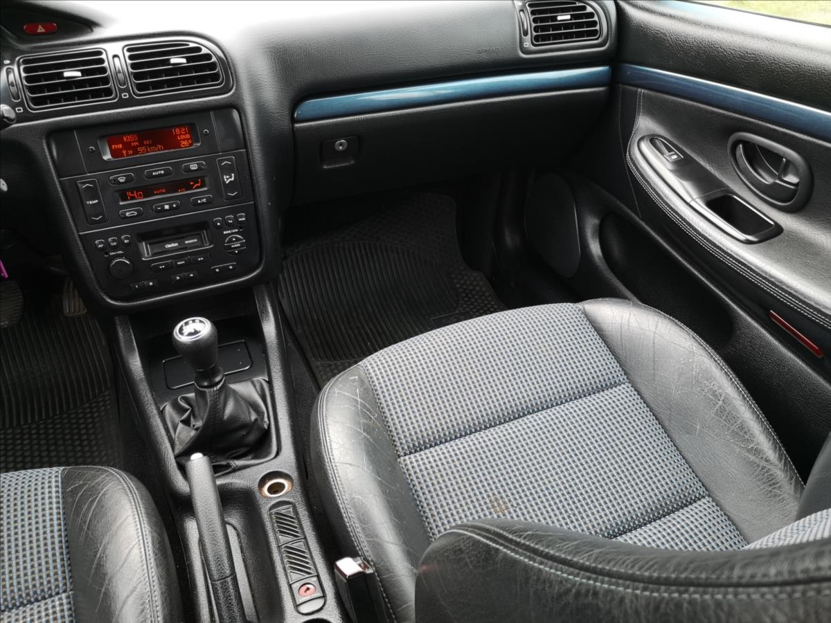 Peugeot 406