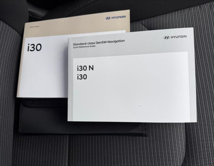 Hyundai i30 24