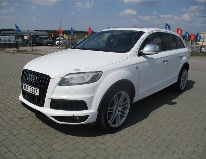 Audi Q7 32