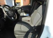Mercedes-Benz Vito 16