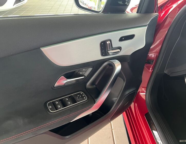 Mercedes-Benz Třídy A 11