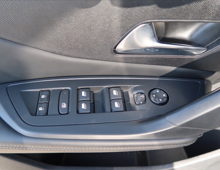 Peugeot 308 15