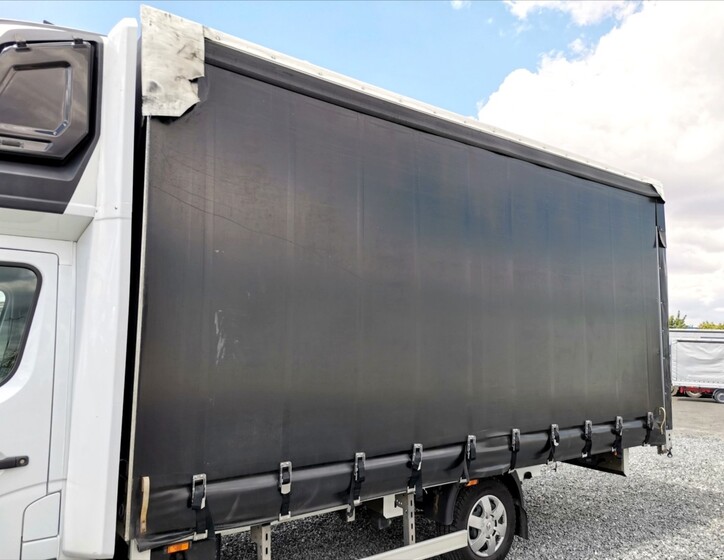 Renault Master 19
