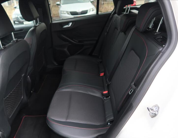 Ford Focus 19