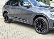 Audi Q7 21