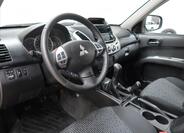 Mitsubishi L200 8