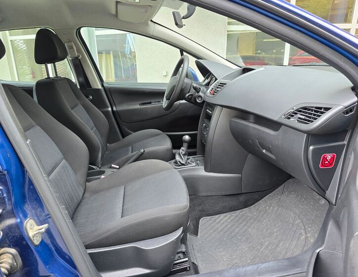 Peugeot 207 16