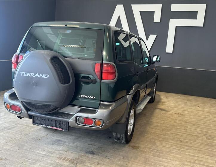 Nissan Terrano 6