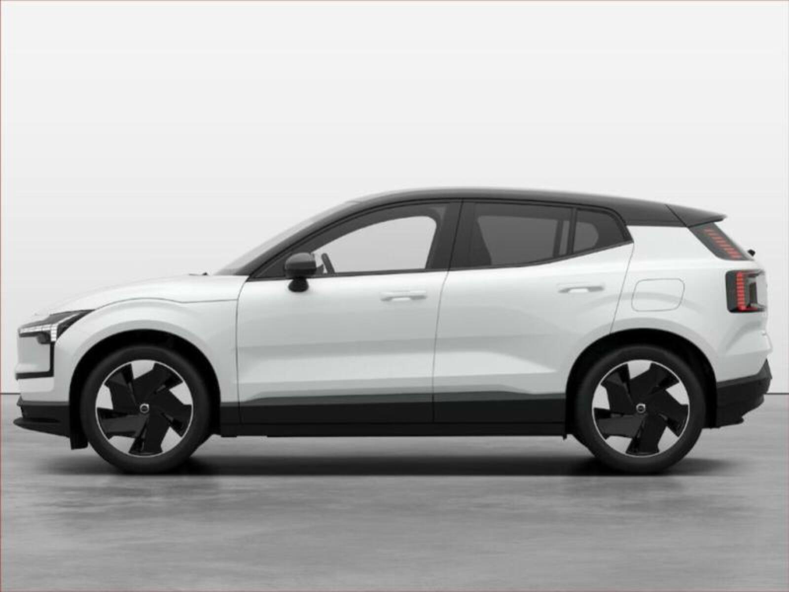 Volvo EX30 4