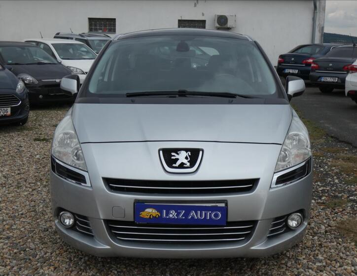 Peugeot 5008 2