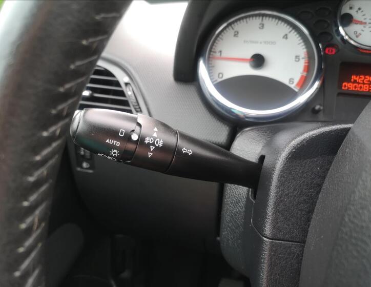 Peugeot 207 5
