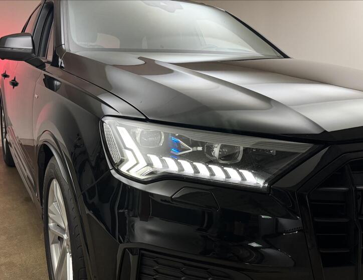 Audi Q7 55