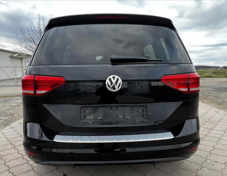 Volkswagen Touran 7