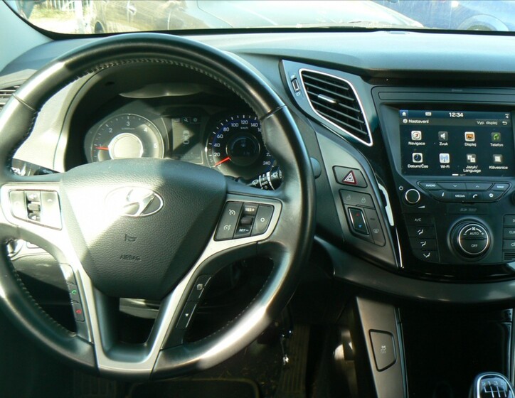 Hyundai i40 9