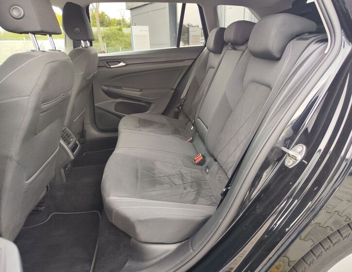 Volkswagen Golf 12