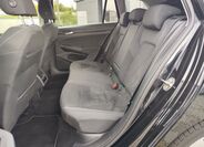 Volkswagen Golf 12