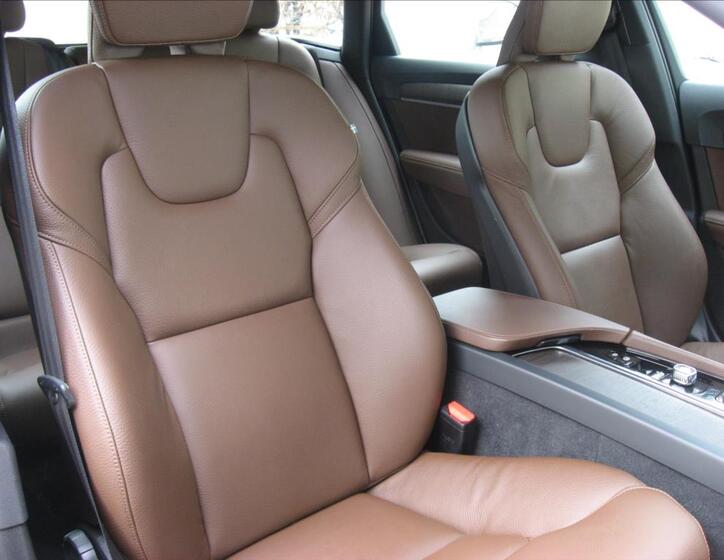 Volvo V90 17