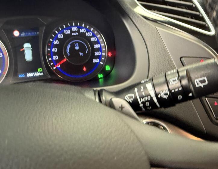 Jaguar XF 25