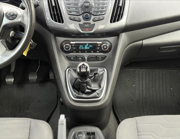 Ford Tourneo Connect 12